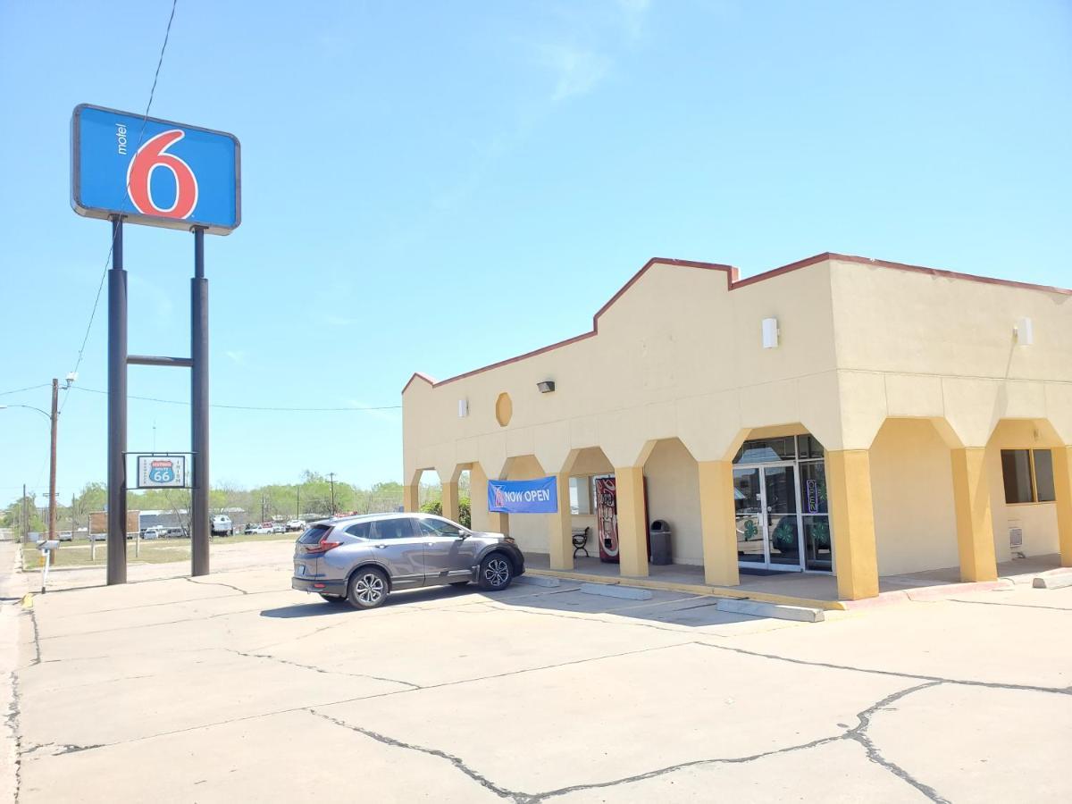 Motel 6 Shamrock Tx Exterior photo